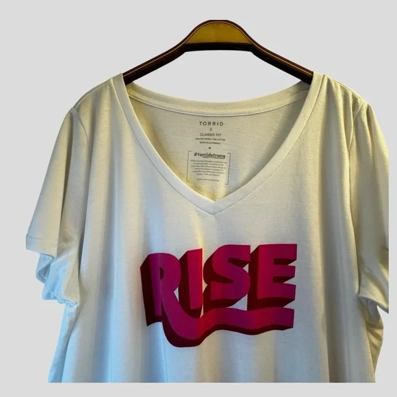 Torrid Women’s White RISE Graphic Tee V-Neck Short Sleeve Motivational Size 2 - Picture 2 of 12